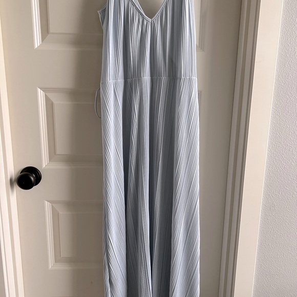 Soft blue dress - Picture 3 of 3